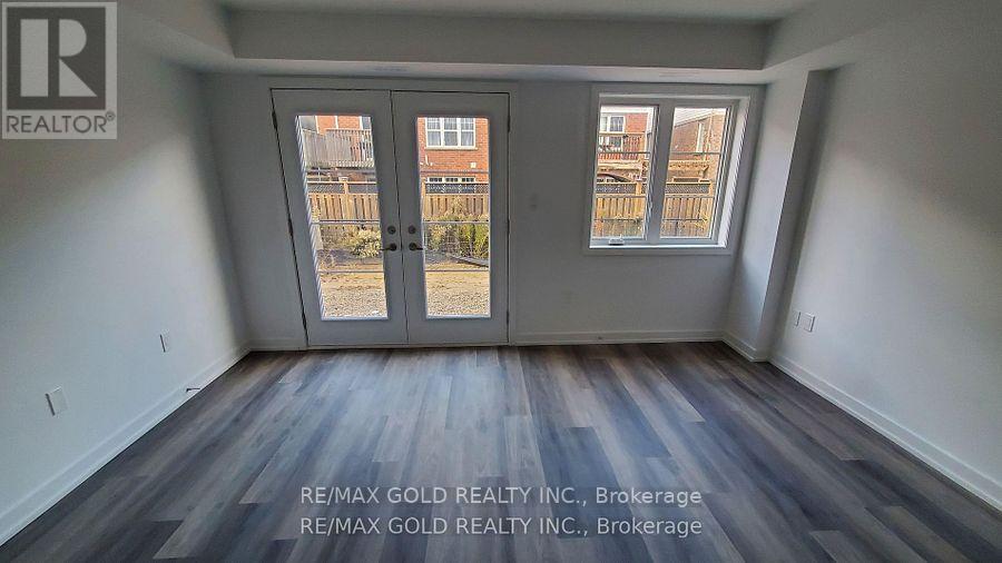 25 - 205 West Oak Trail, Kitchener, Ontario  N2R 1R4 - Photo 2 - X12419535