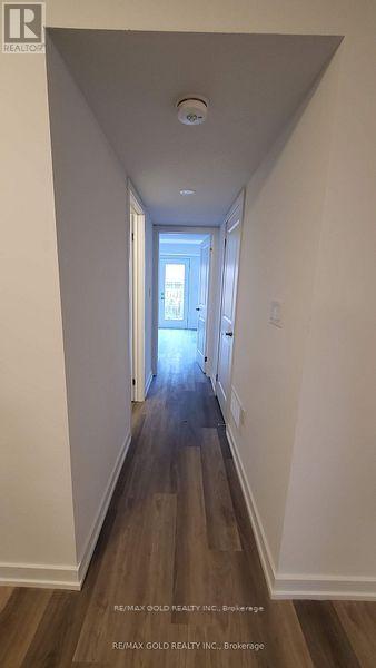 25 - 205 West Oak Trail, Kitchener, Ontario  N2R 1R4 - Photo 9 - X12419535