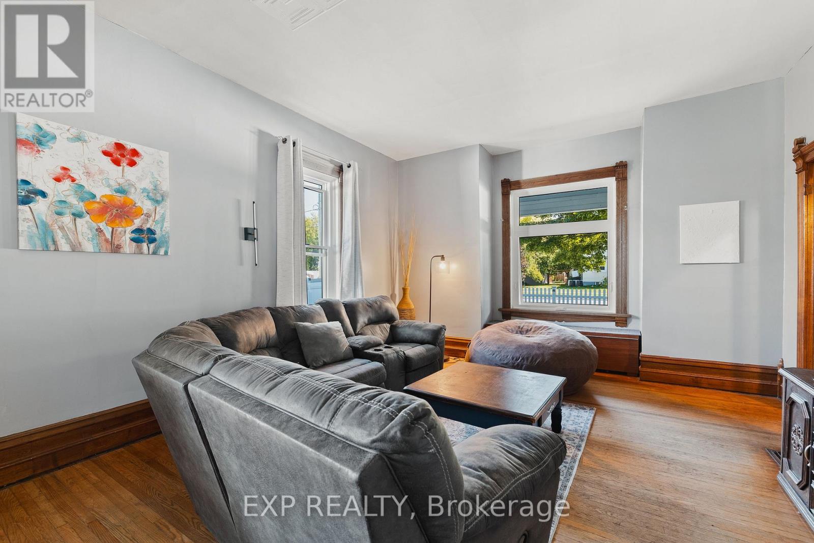 290 Turnberry Street, Huron East, Ontario  N0G 1H0 - Photo 17 - X12419589