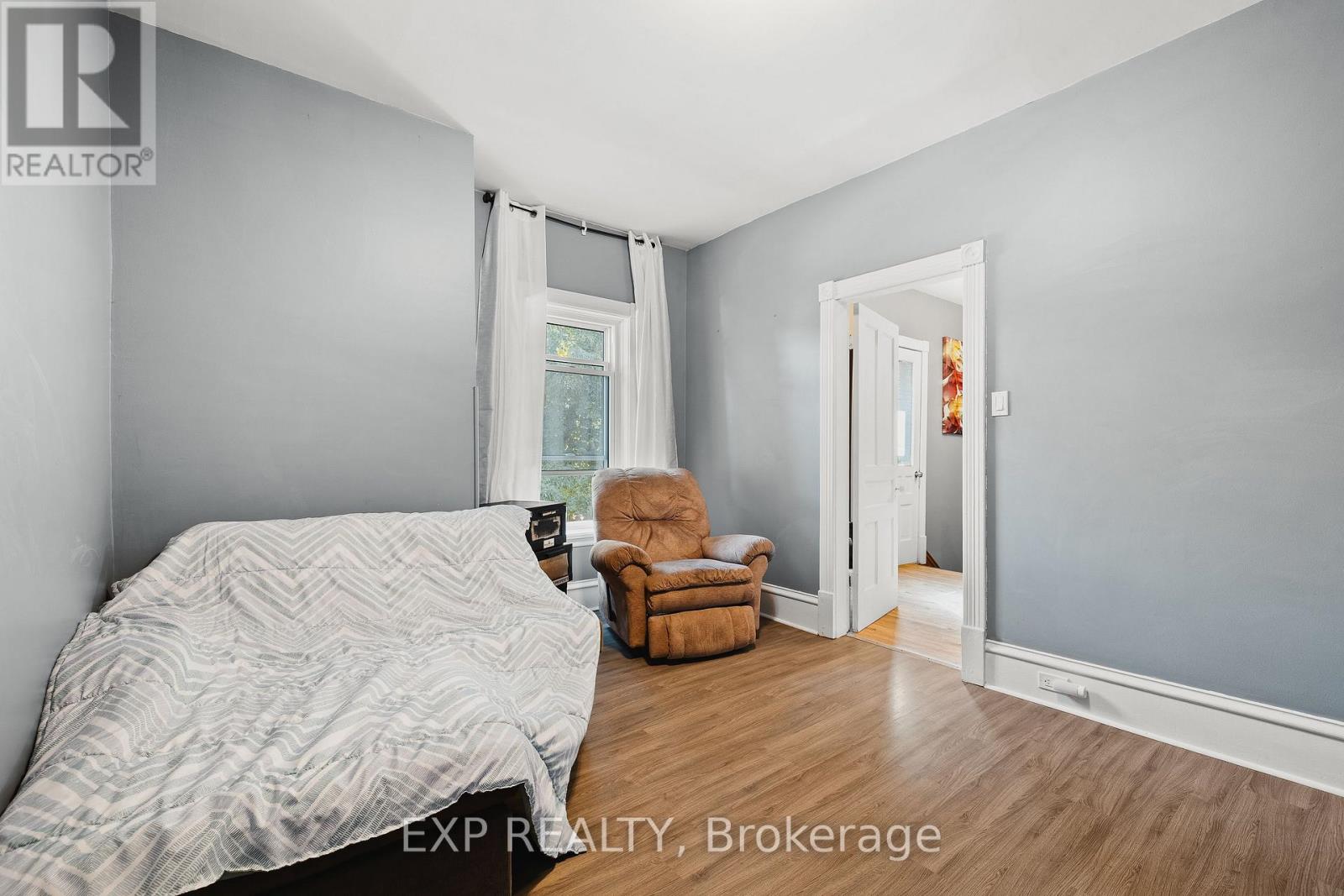 290 Turnberry Street, Huron East, Ontario  N0G 1H0 - Photo 23 - X12419589