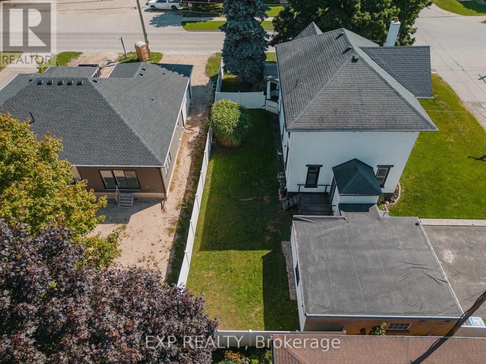 290 Turnberry Street, Huron East, Ontario  N0G 1H0 - Photo 32 - X12419589