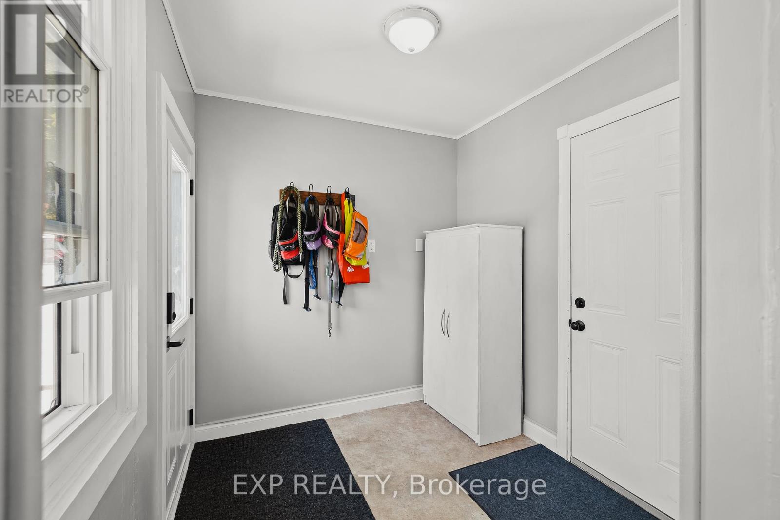 290 Turnberry Street, Huron East, Ontario  N0G 1H0 - Photo 7 - X12419589