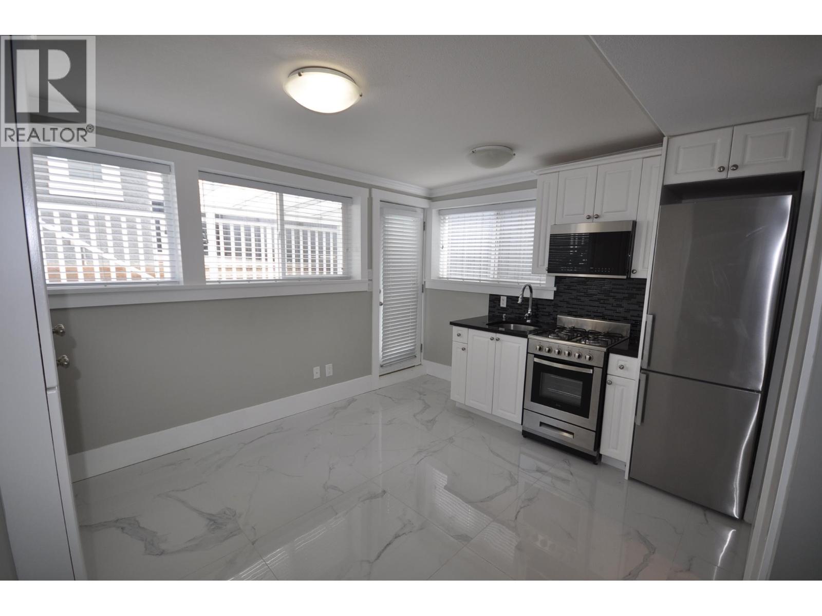 7828 Prince A Street, Vancouver, British Columbia  V5X 3Z7 - Photo 3 - R3039599