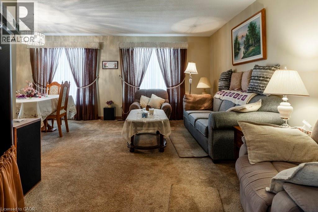 23 Fonthill Road, Hamilton, Ontario  L9C 6A1 - Photo 8 - 40772382