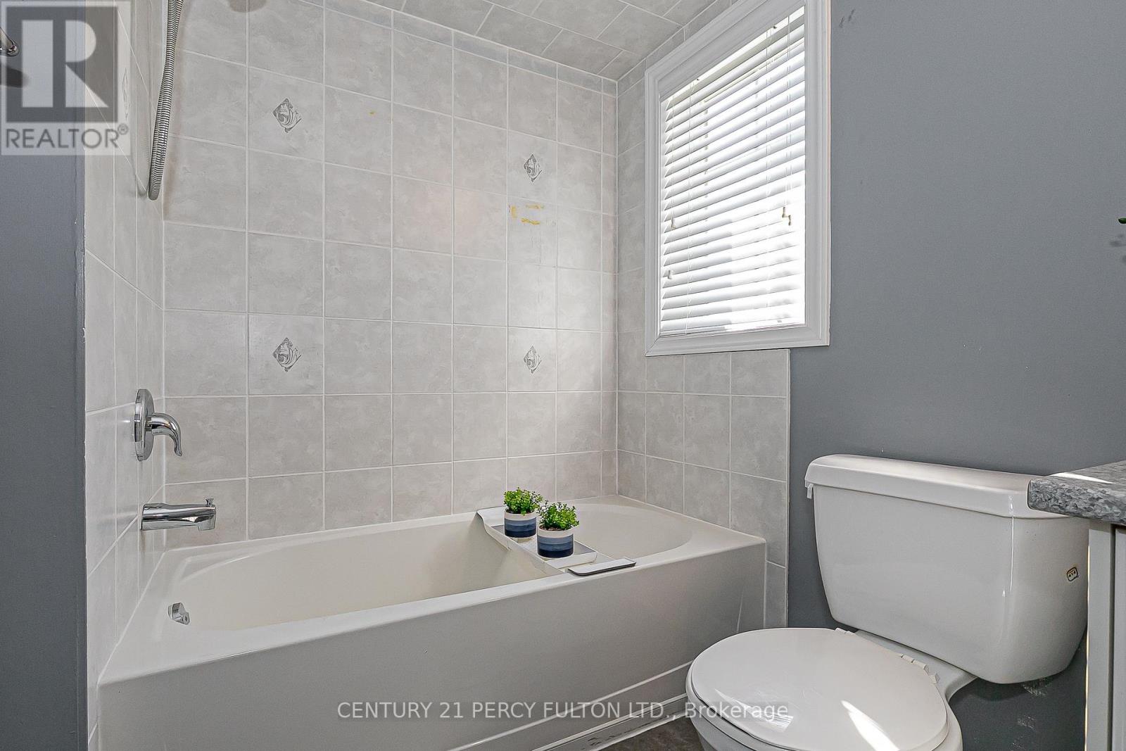29 Vettese Court, Markham, Ontario  L6B 0V6 - Photo 30 - N12419665