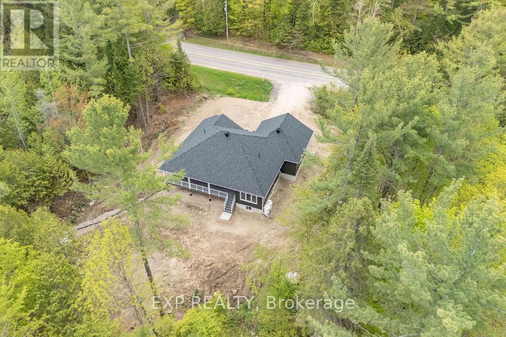 912 Burnstown Road, Mcnab/braeside, Ontario  K0J 1G0 - Photo 4 - X12419732