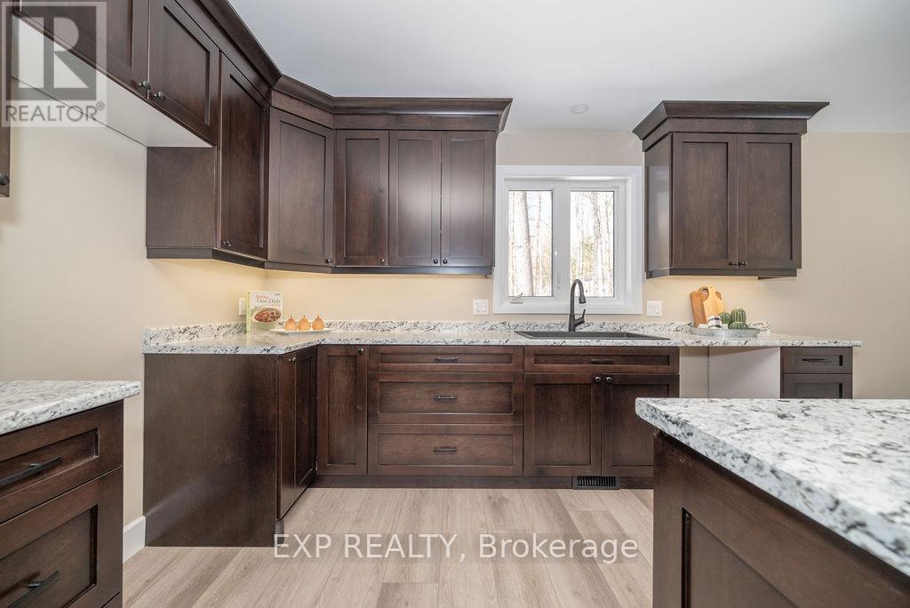 912 Burnstown Road, Mcnab/braeside, Ontario  K0J 1G0 - Photo 9 - X12419732