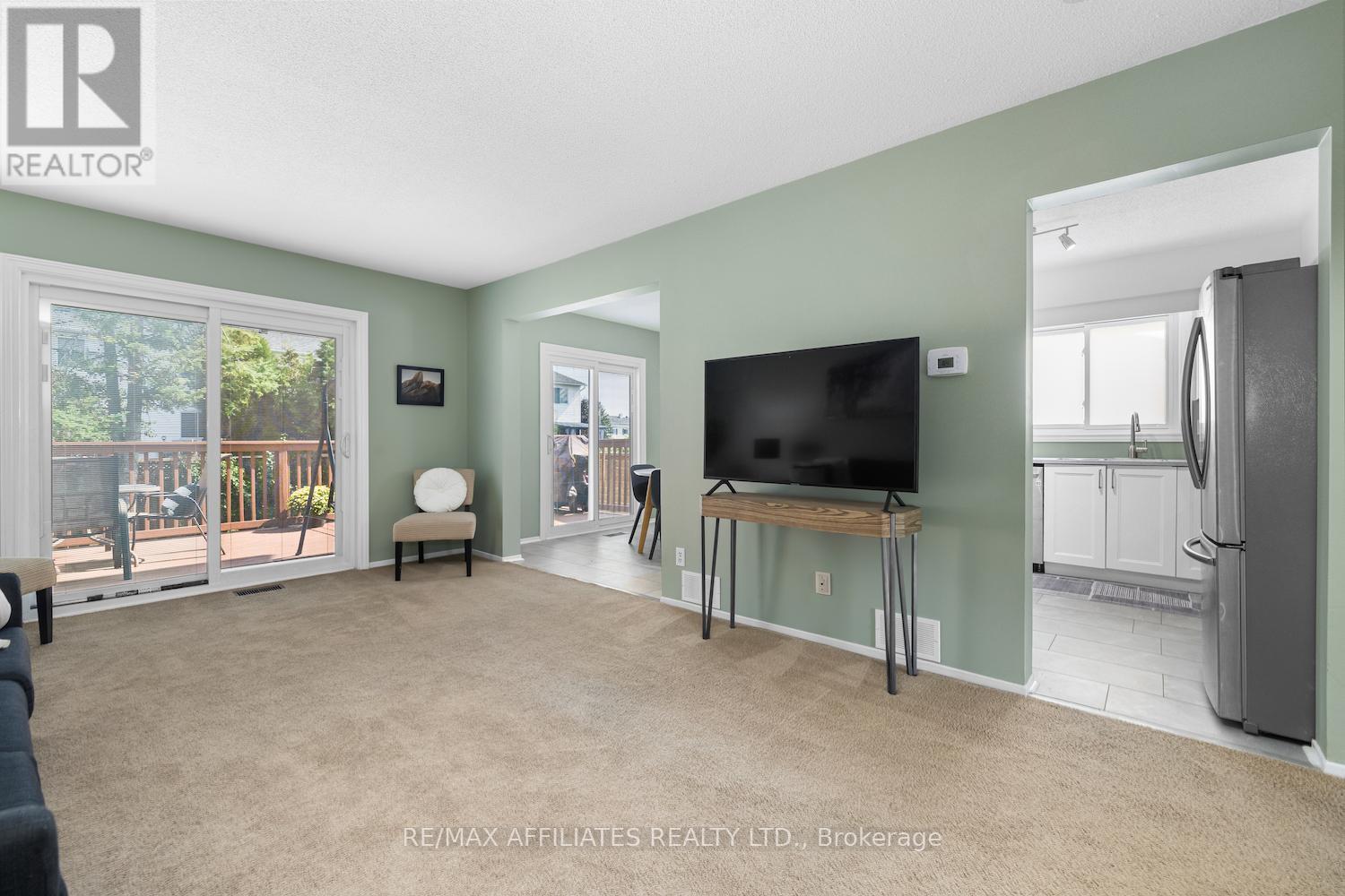 15 Lemaistre Street, Carleton Place, Ontario  K7C 4K5 - Photo 10 - X12419711