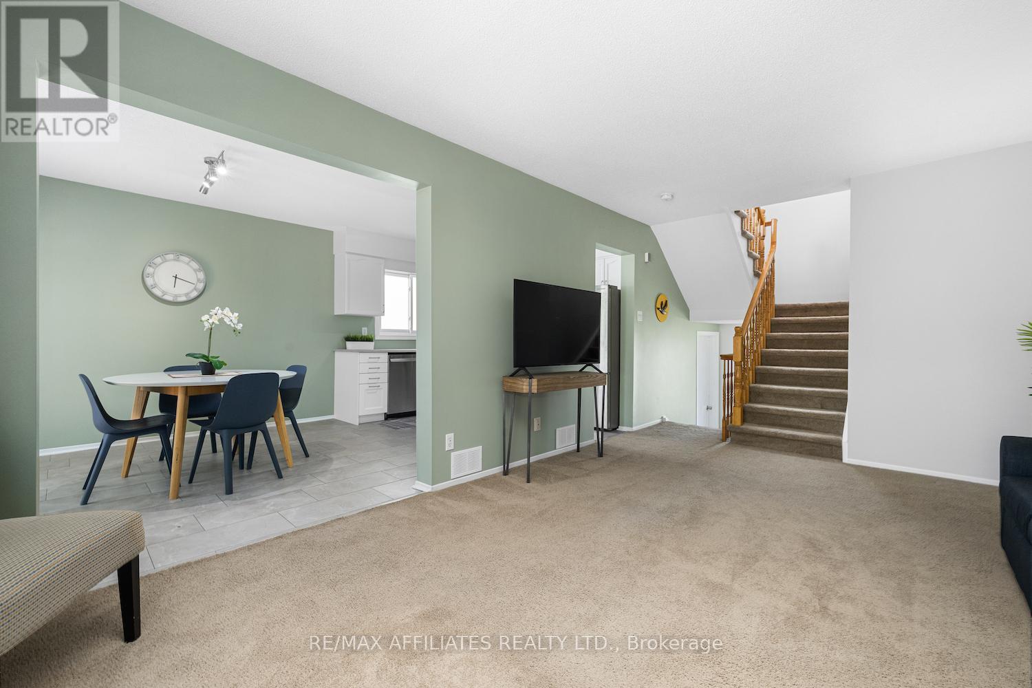 15 Lemaistre Street, Carleton Place, Ontario  K7C 4K5 - Photo 11 - X12419711