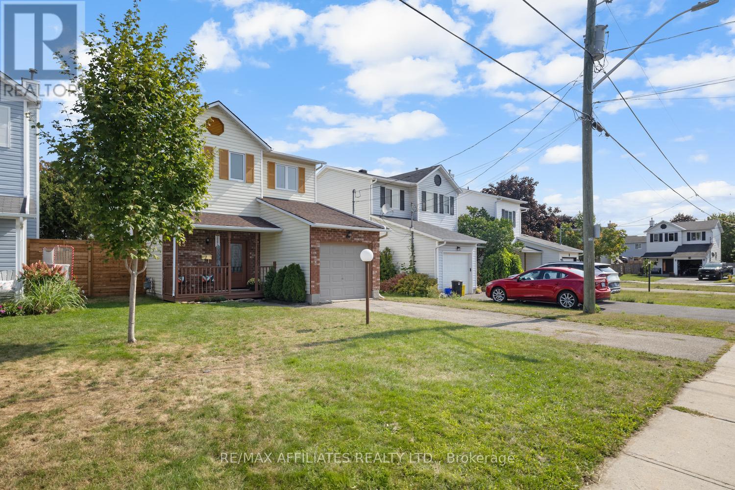 15 Lemaistre Street, Carleton Place, Ontario  K7C 4K5 - Photo 2 - X12419711