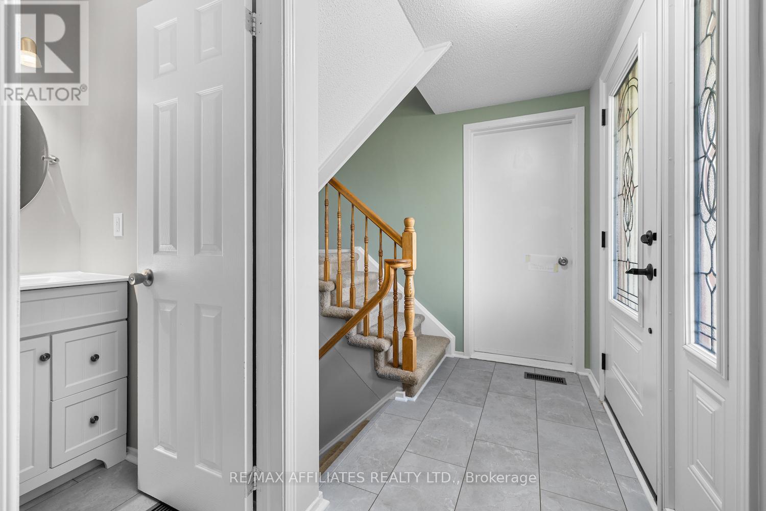15 Lemaistre Street, Carleton Place, Ontario  K7C 4K5 - Photo 5 - X12419711