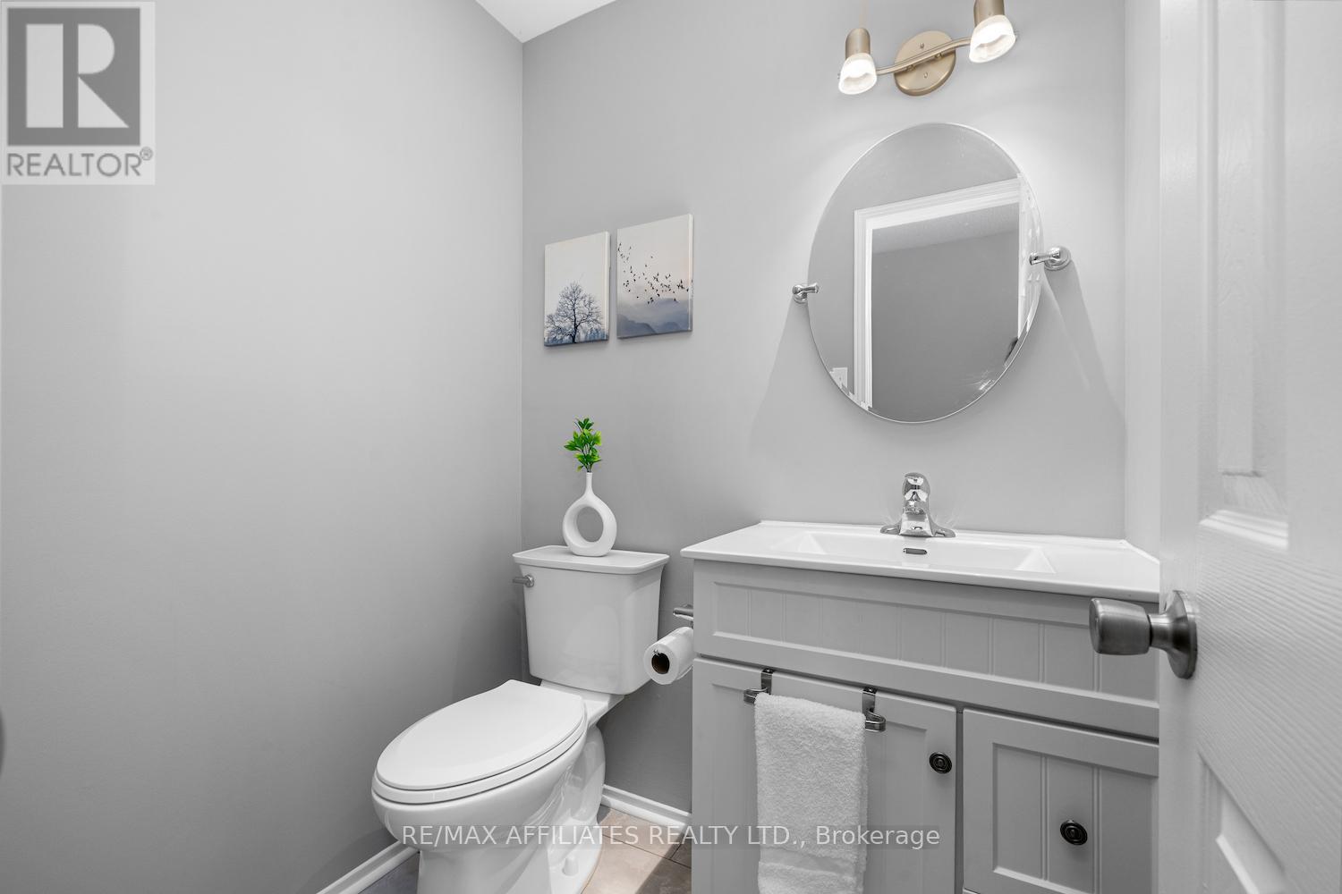 15 Lemaistre Street, Carleton Place, Ontario  K7C 4K5 - Photo 6 - X12419711
