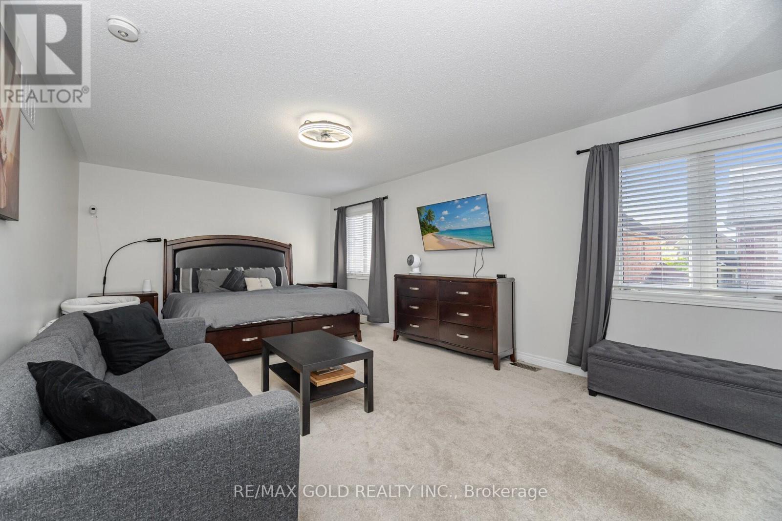 26 Freshmeadow Street, Brampton, Ontario  L6P 2H5 - Photo 16 - W12419637