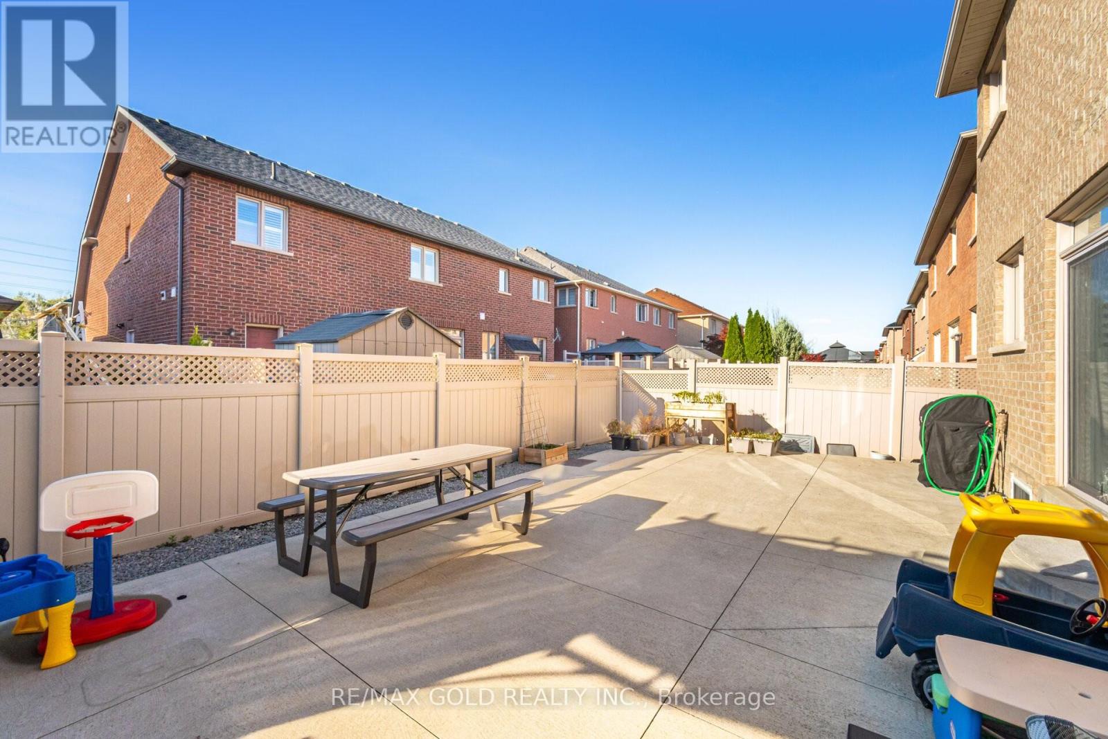 26 Freshmeadow Street, Brampton, Ontario  L6P 2H5 - Photo 28 - W12419637