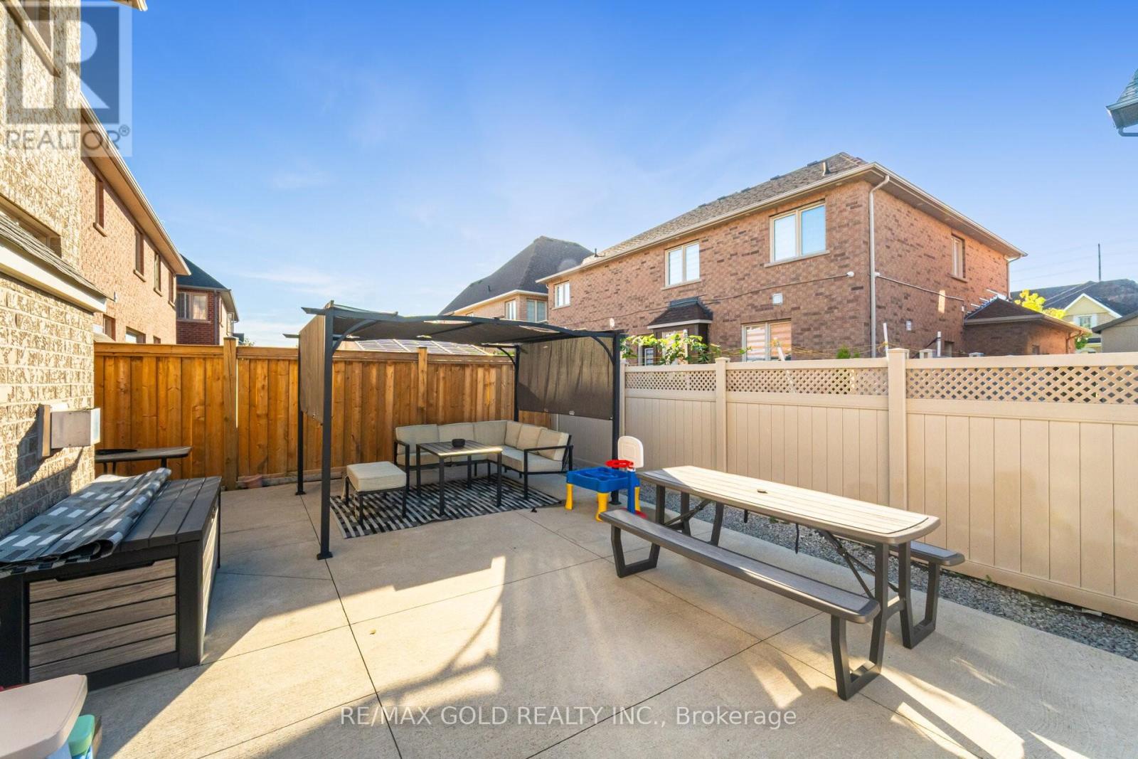 26 Freshmeadow Street, Brampton, Ontario  L6P 2H5 - Photo 30 - W12419637