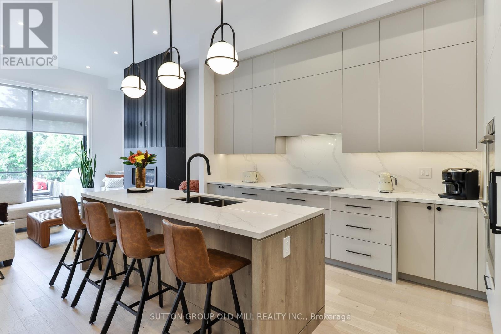 216 Delta Street, Toronto, Ontario  M8W 4E6 - Photo 14 - W12419649