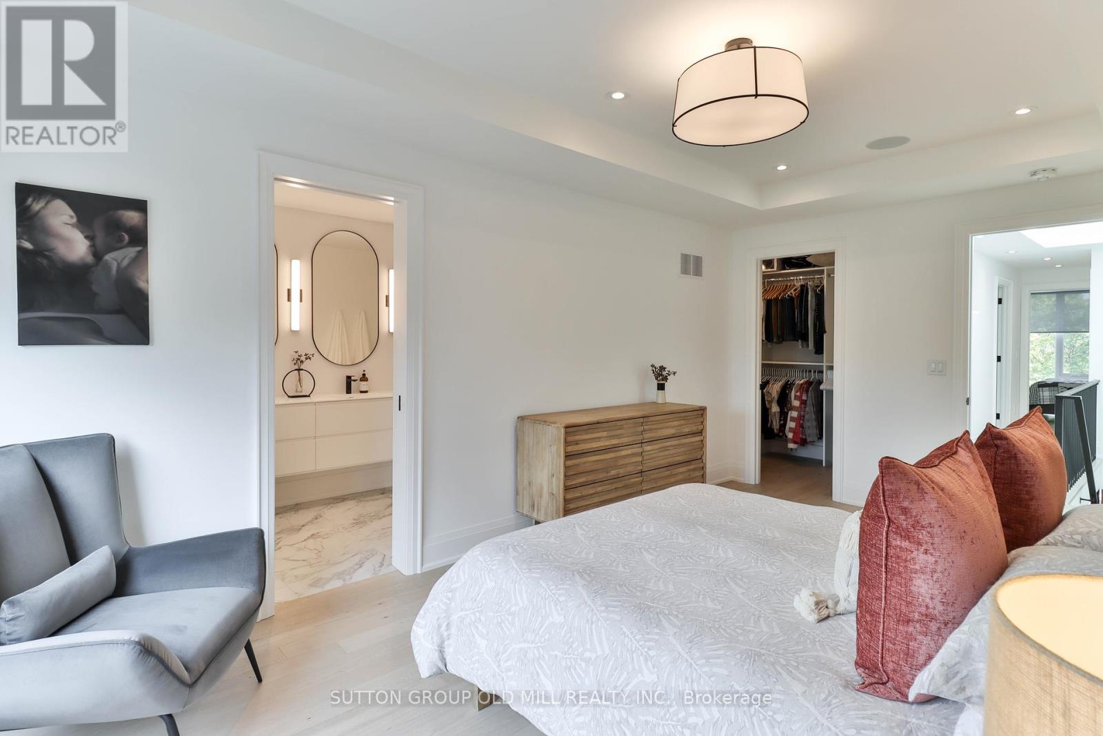 216 Delta Street, Toronto, Ontario  M8W 4E6 - Photo 33 - W12419649