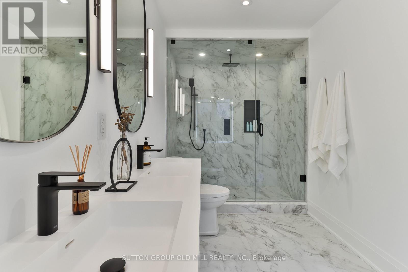 216 Delta Street, Toronto, Ontario  M8W 4E6 - Photo 36 - W12419649