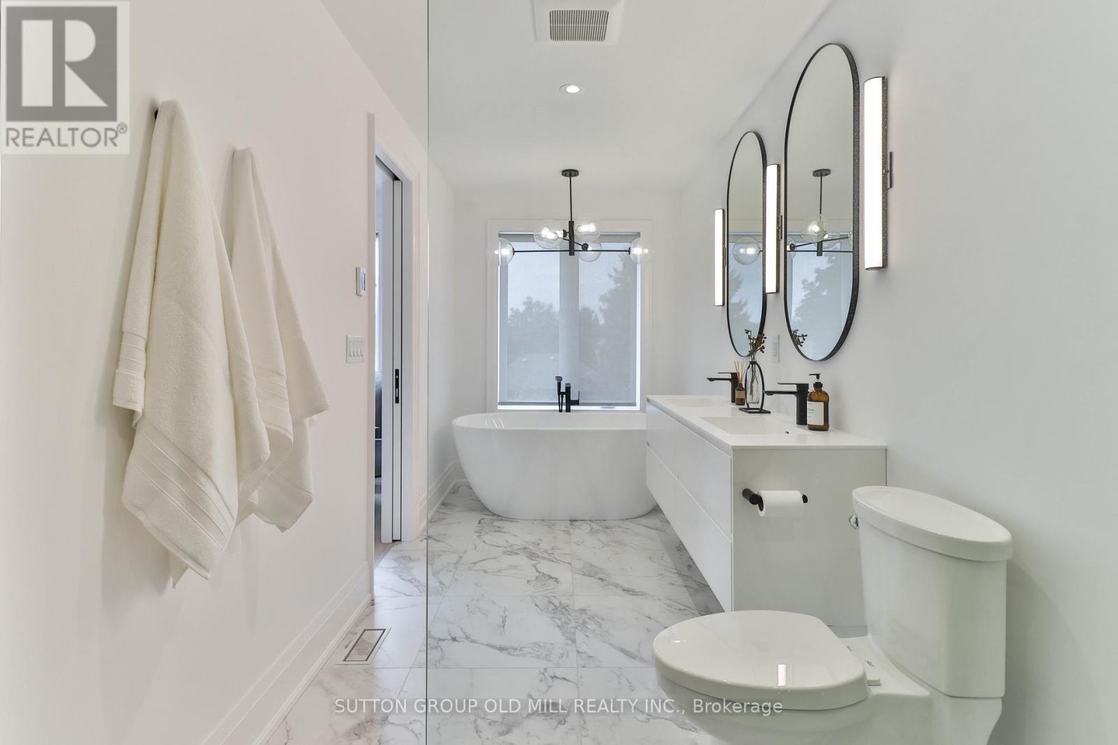 216 Delta Street, Toronto, Ontario  M8W 4E6 - Photo 37 - W12419649