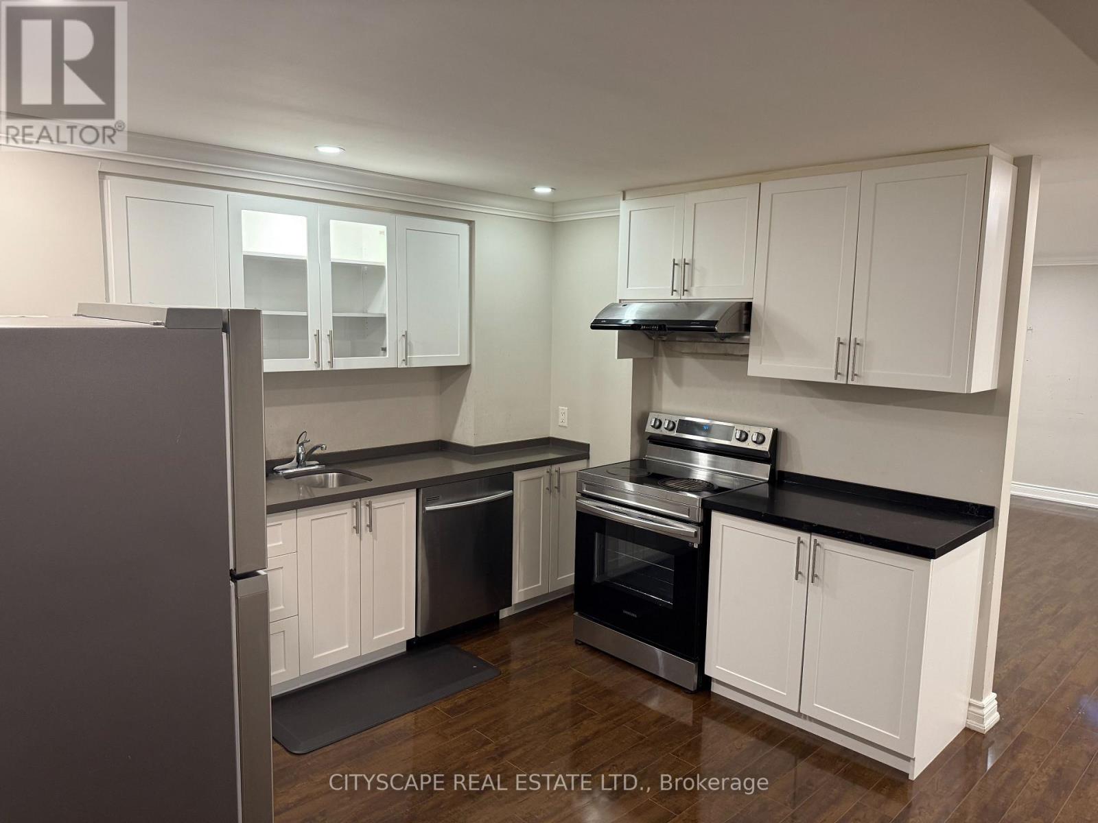 Bsmt - 445 Rivermont Road W, Brampton, Ontario  L6Y 6C2 - Photo 2 - W12419503