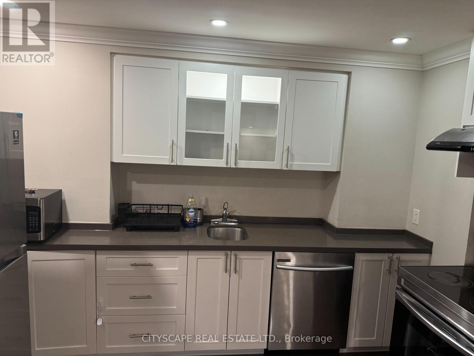 Bsmt - 445 Rivermont Road W, Brampton, Ontario  L6Y 6C2 - Photo 3 - W12419503