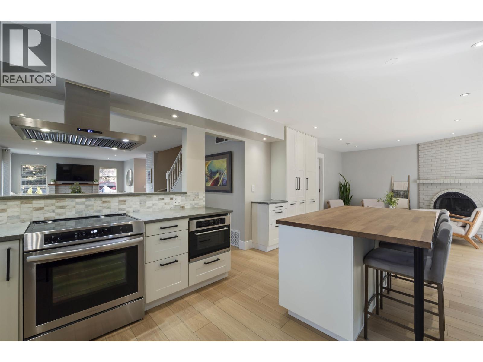 1261 River Drive, Coquitlam, British Columbia  V3E 1N7 - Photo 12 - R3050619