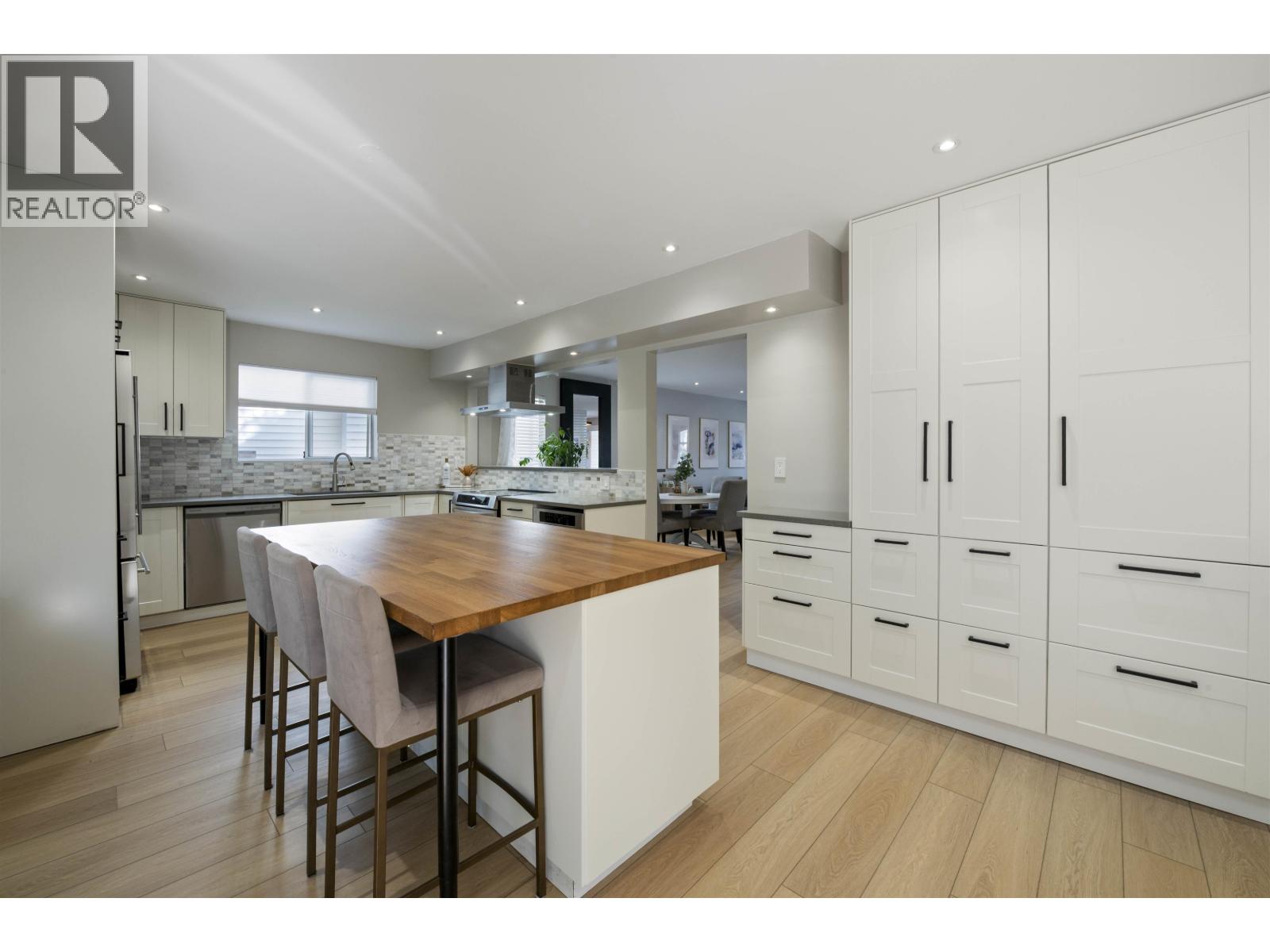 1261 River Drive, Coquitlam, British Columbia  V3E 1N7 - Photo 15 - R3050619