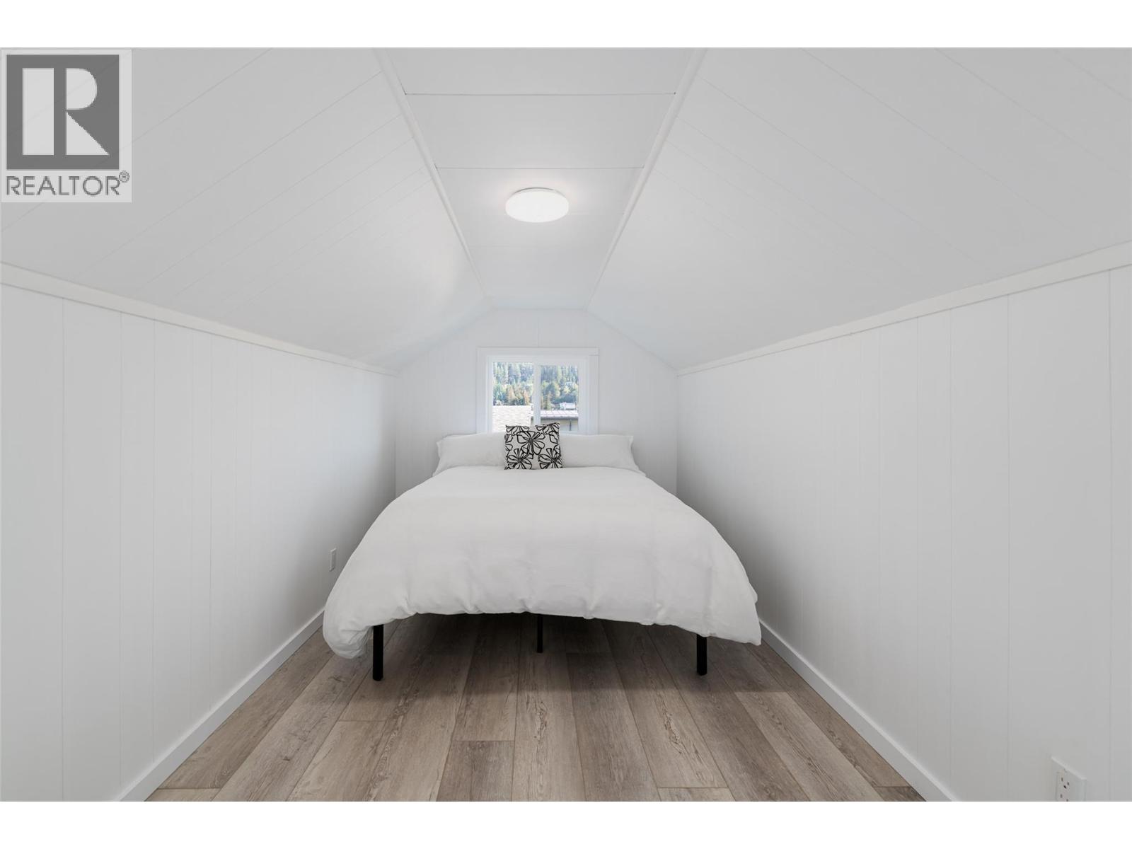 1504 Hillside Street, Creston, British Columbia V0B 1G0 - Photo 18 - 10363666