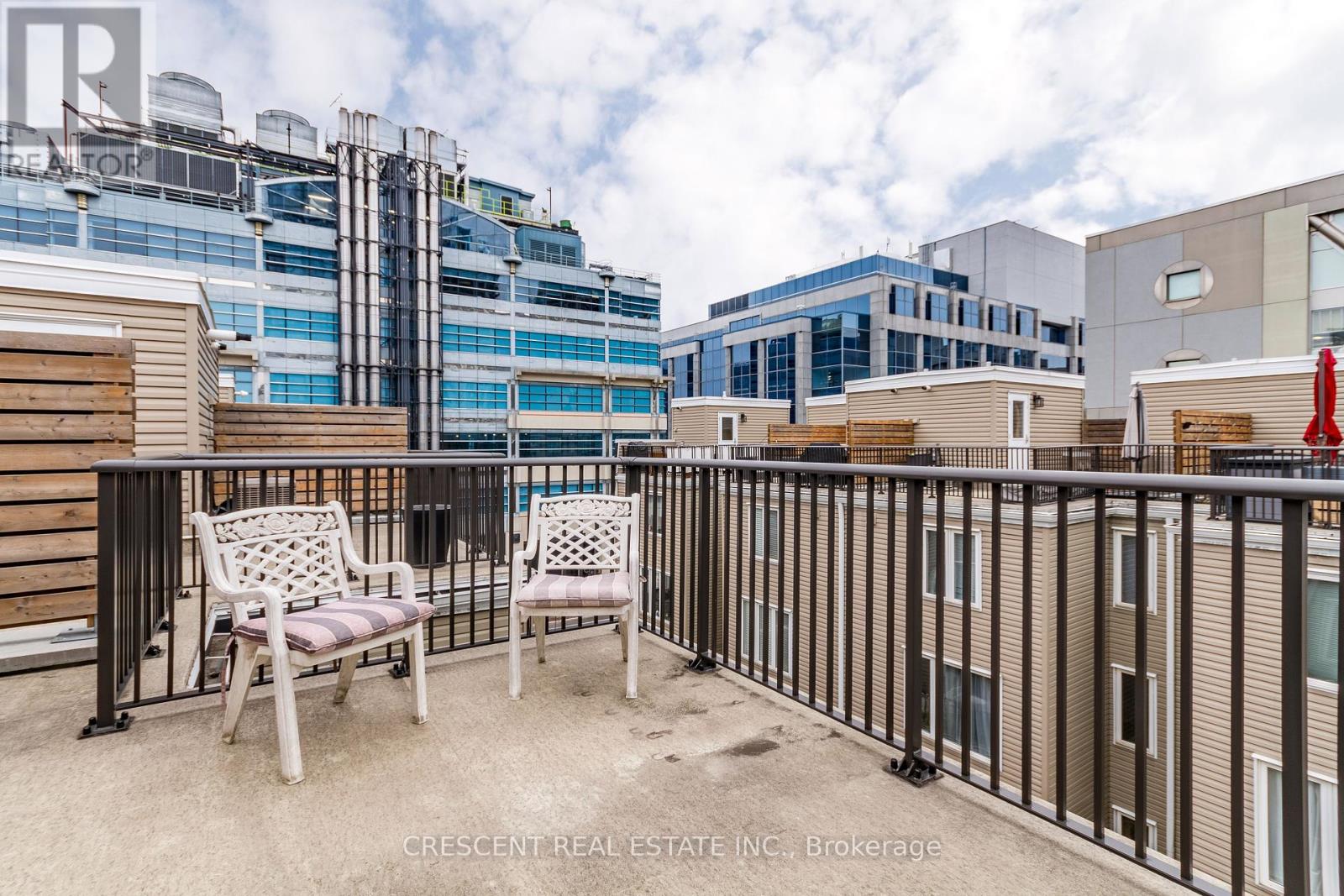 516 - 27 Canniff Street, Toronto, Ontario  M6K 3M5 - Photo 33 - C12414386