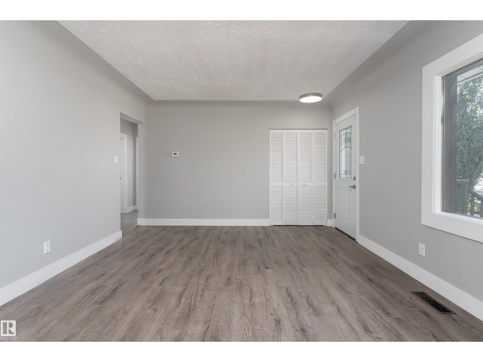 10519 40 St Nw, Edmonton, Alberta  T6A 1S9 - Photo 4 - E4458952