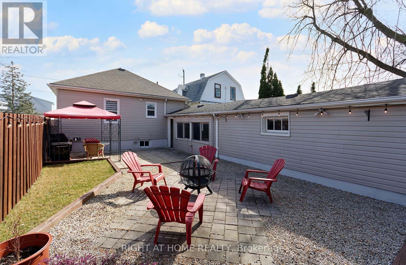 27 Brighton Avenue, St. Catharines, Ontario  L2M 5S6 - Photo 38 - X12419619