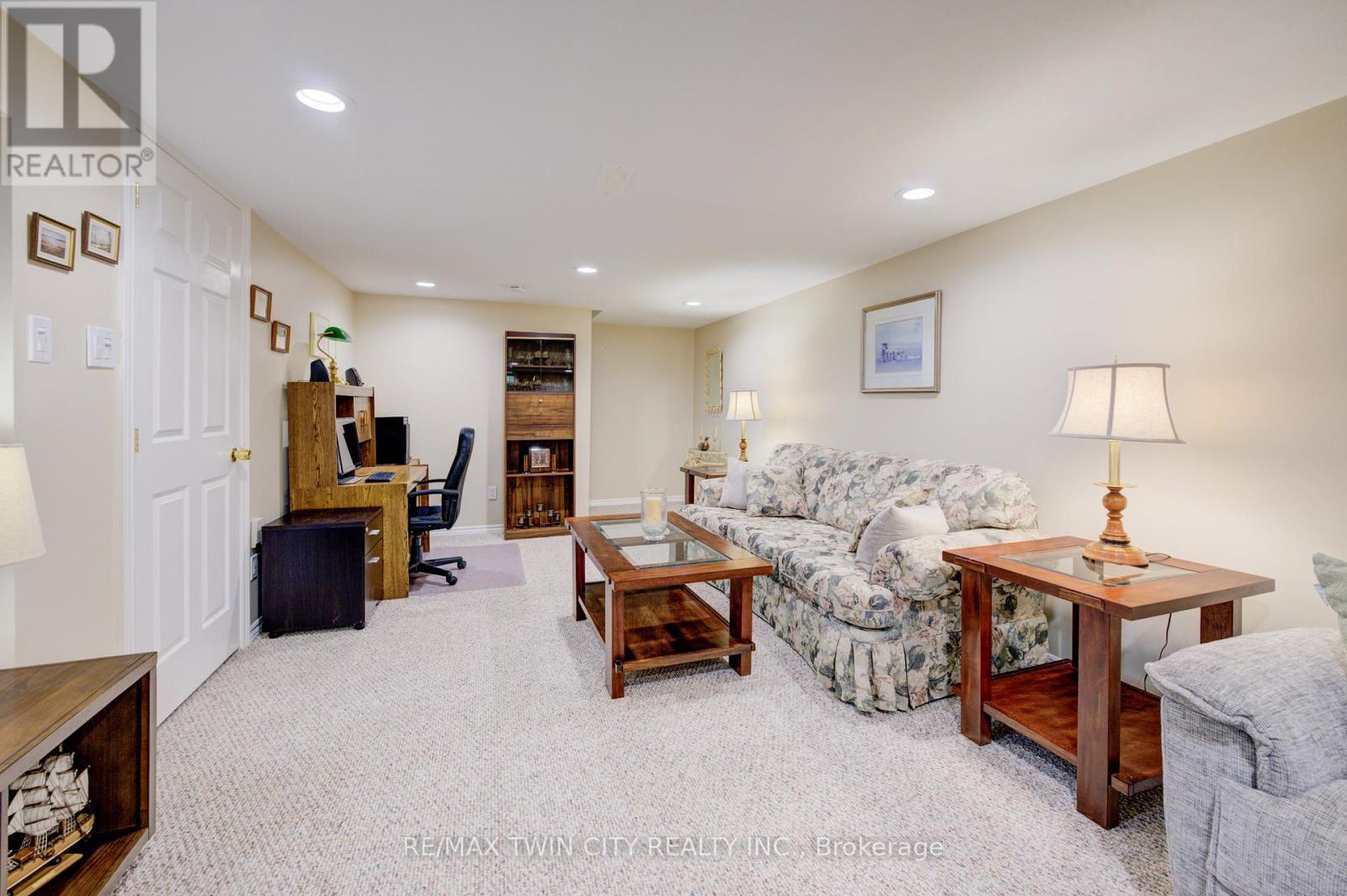 176 Morrison Road, Kitchener, Ontario  N2A 2T4 - Photo 20 - X12419623