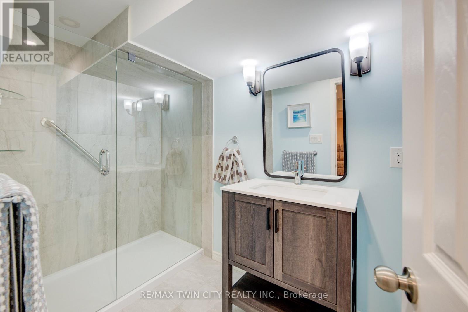 176 Morrison Road, Kitchener, Ontario  N2A 2T4 - Photo 21 - X12419623