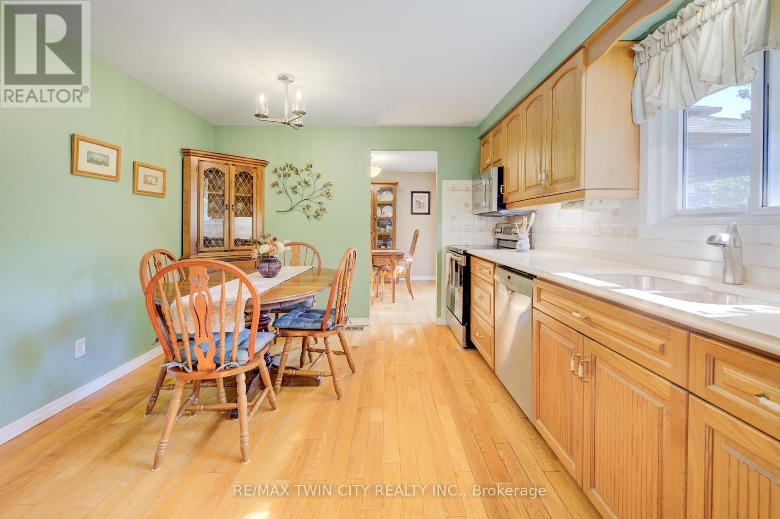 176 Morrison Road, Kitchener, Ontario  N2A 2T4 - Photo 9 - X12419623