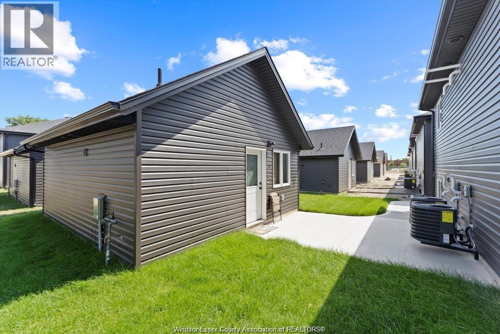 MLS# 25024046: 1808 MEIGHEN Unit# 3, Windsor, Canada