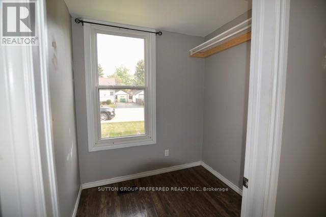254 King Street, Southwest Middlesex, Ontario  N0L 1J0 - Photo 12 - X12291659