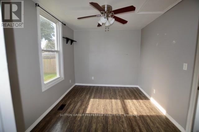 254 King Street, Southwest Middlesex, Ontario  N0L 1J0 - Photo 14 - X12291659
