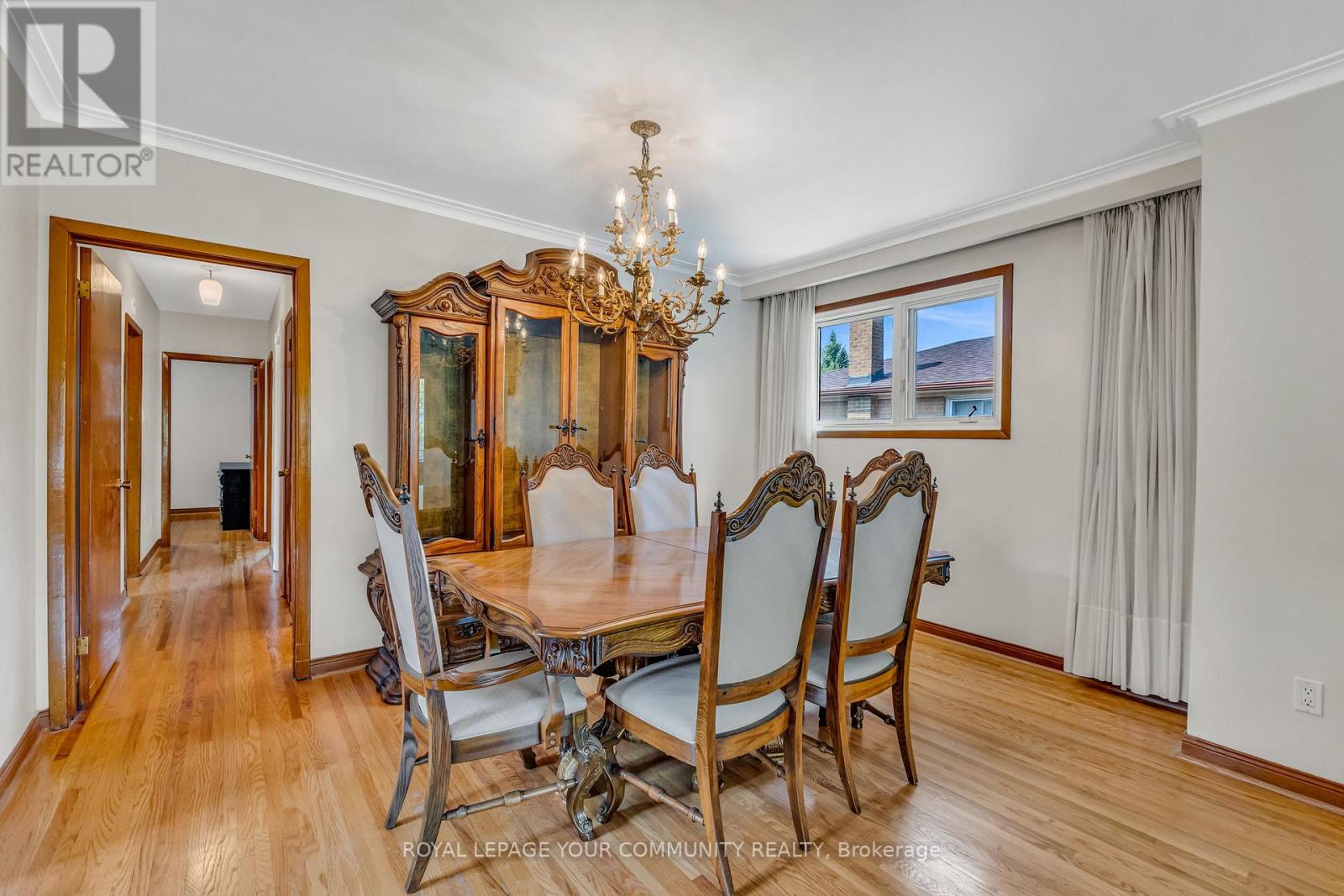 6 Hentob Court, Toronto, Ontario  M9V 2X1 - Photo 16 - W12400001
