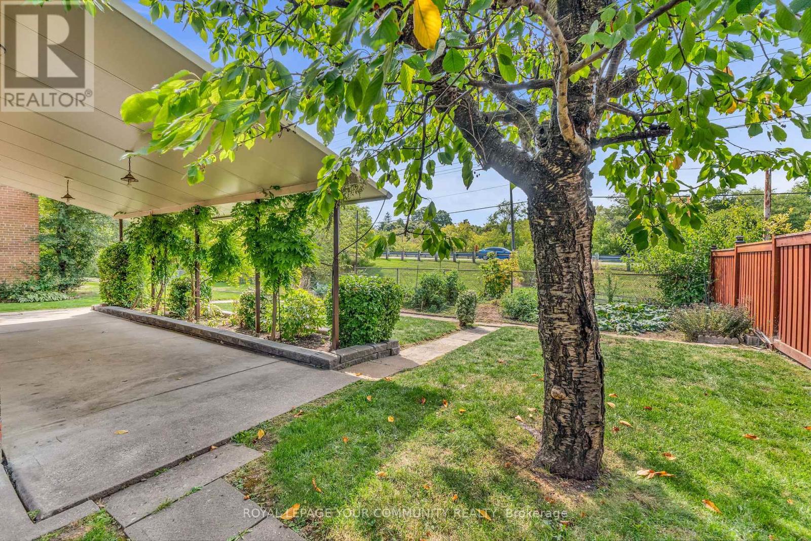 6 Hentob Court, Toronto, Ontario  M9V 2X1 - Photo 46 - W12400001