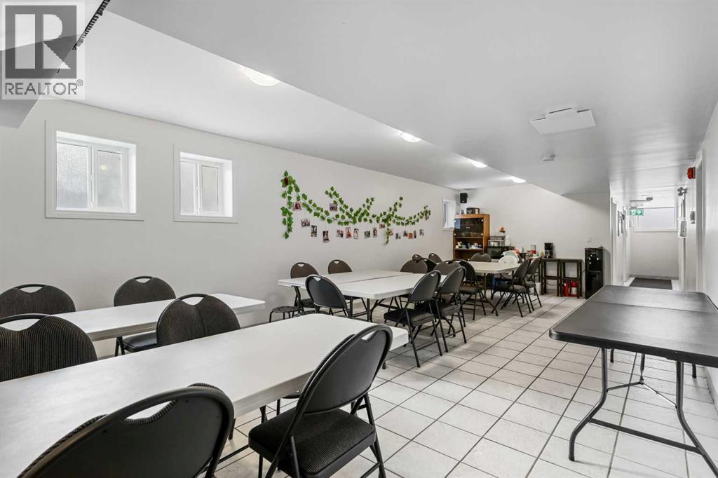 232 8a Street Ne, Calgary, Alberta  T2E 4J1 - Photo 24 - A2189062