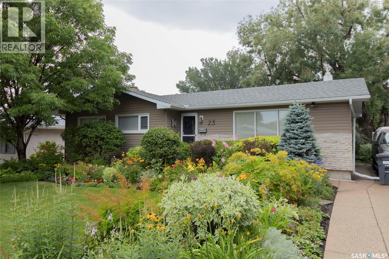 23 Baldwin Crescent, Saskatoon, Saskatchewan  S7H 3M5 - Photo 3 - SK018894