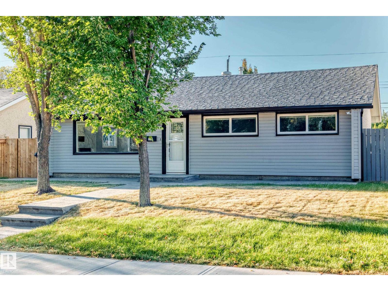 8811 130a Av Nw, Edmonton, Alberta  T5E 0V7 - Photo 4 - E4458959