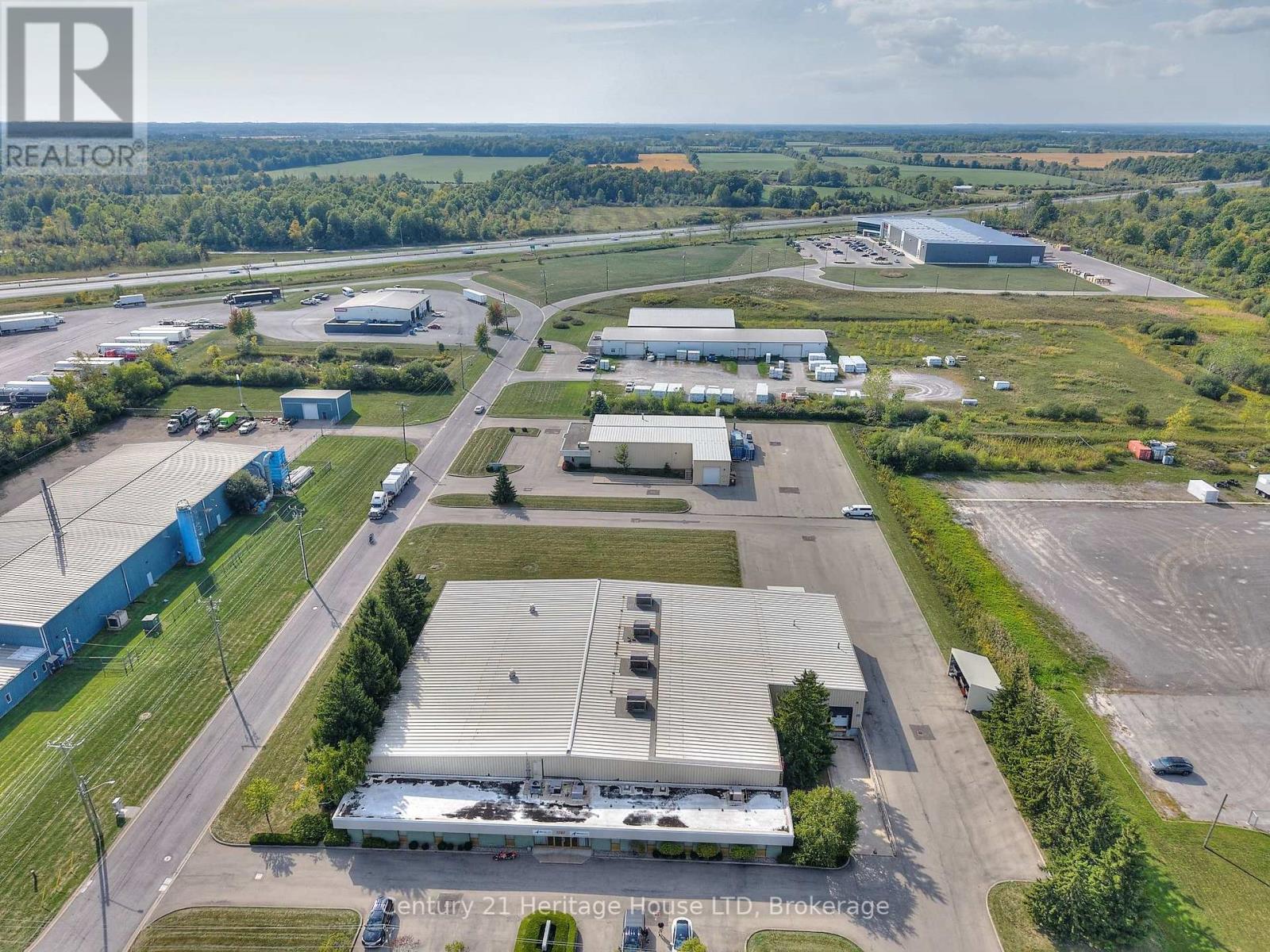 1767 Pettit Road, Fort Erie (Bowen), Ontario  L2A 5M4 - Photo 19 - X12419017