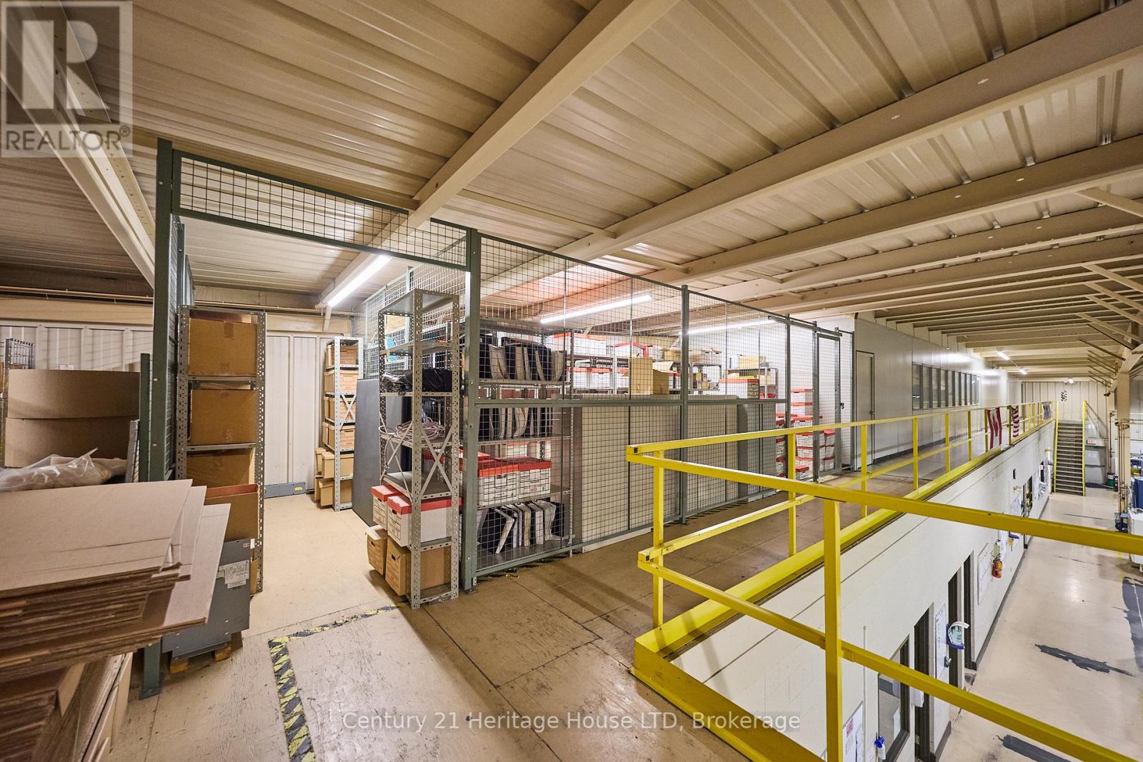 1767 Pettit Road, Fort Erie (Bowen), Ontario  L2A 5M4 - Photo 7 - X12419017