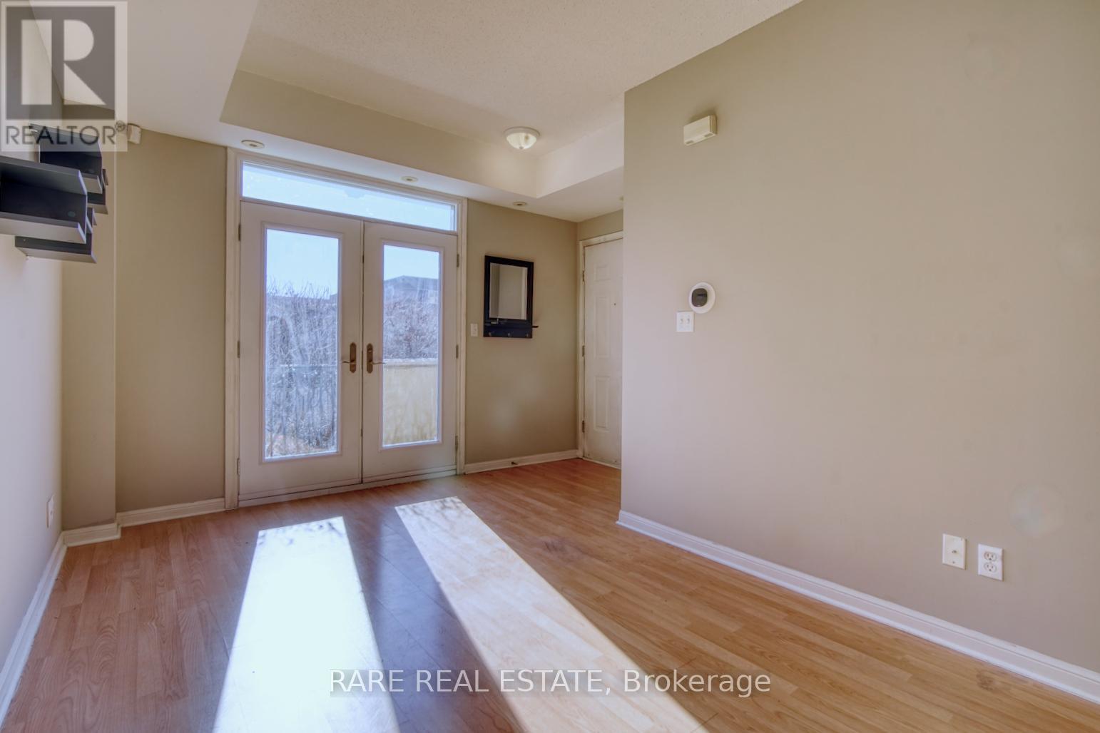 Th05 - 70 Carr Street, Toronto, Ontario  M5T 1B7 - Photo 4 - C12419666