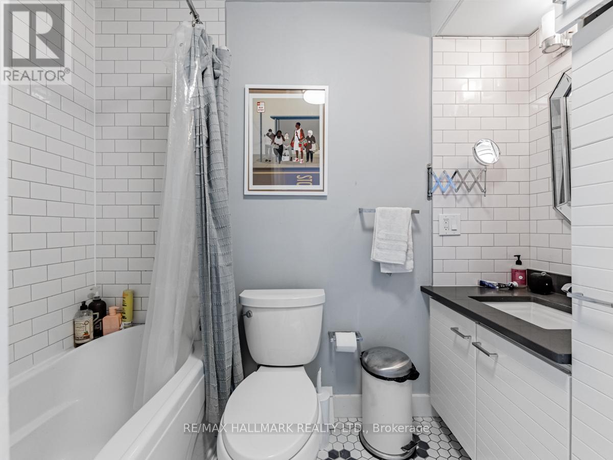 50 Rose Avenue, Toronto, Ontario  M4X 1N9 - Photo 15 - C12419723