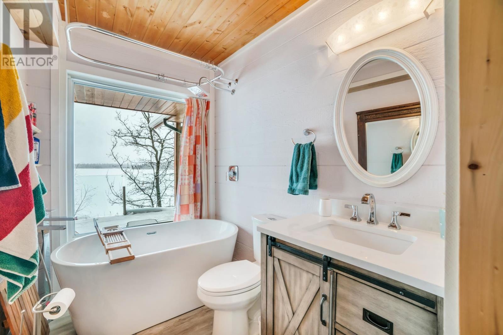 65 Poplar Bay Rd, Mckenzie Portage Road, S Of Keewatin, Ontario  P0X 1C0 - Photo 23 - TB250029