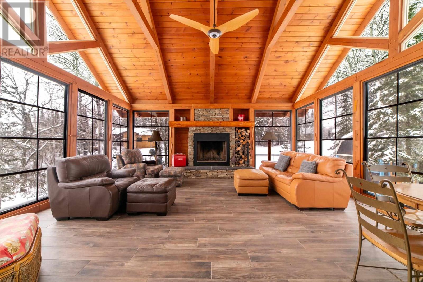 65 Poplar Bay Rd, Mckenzie Portage Road, S Of Keewatin, Ontario  P0X 1C0 - Photo 11 - TB250030