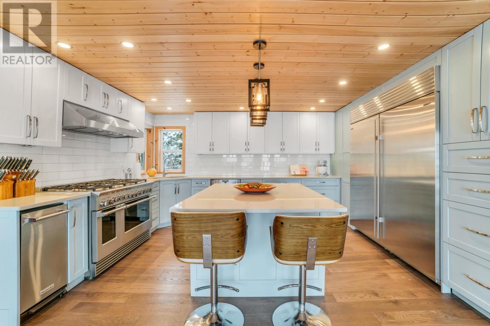 65 Poplar Bay Rd, Mckenzie Portage Road, S Of Keewatin, Ontario  P0X 1C0 - Photo 18 - TB250030