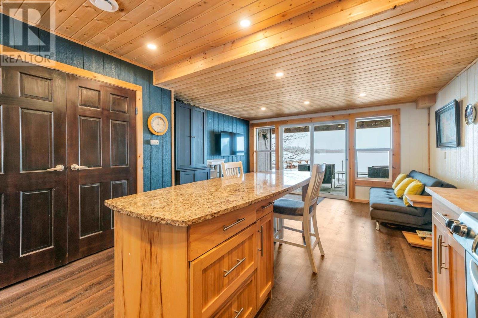 65 Poplar Bay Rd, Mckenzie Portage Road, S Of Keewatin, Ontario  P0X 1C0 - Photo 29 - TB250030